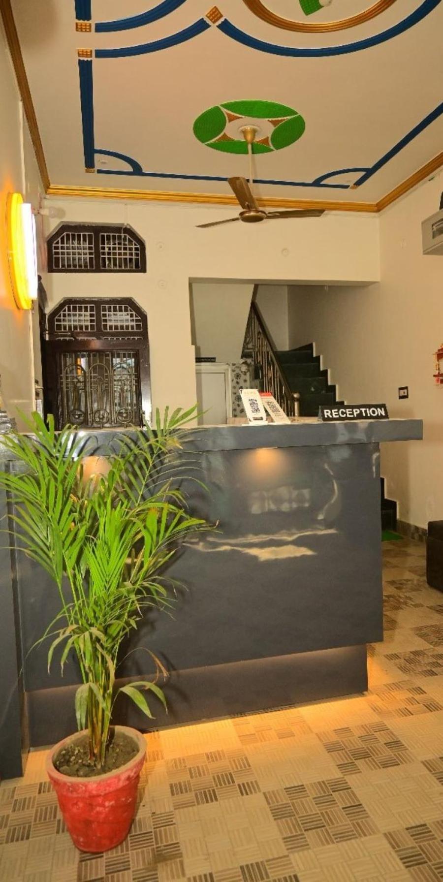 Shri Narayanam Guest House And Home Stay Ayodhya エクステリア 写真