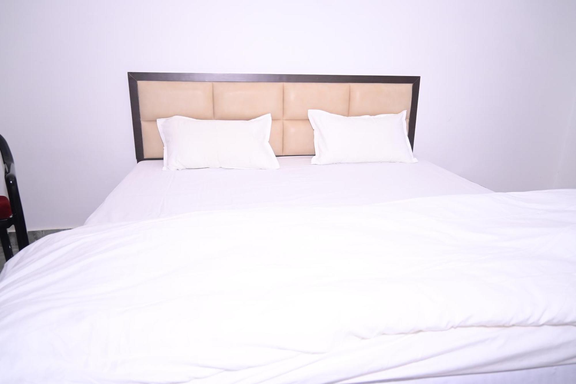 Shri Narayanam Guest House And Home Stay Ayodhya エクステリア 写真
