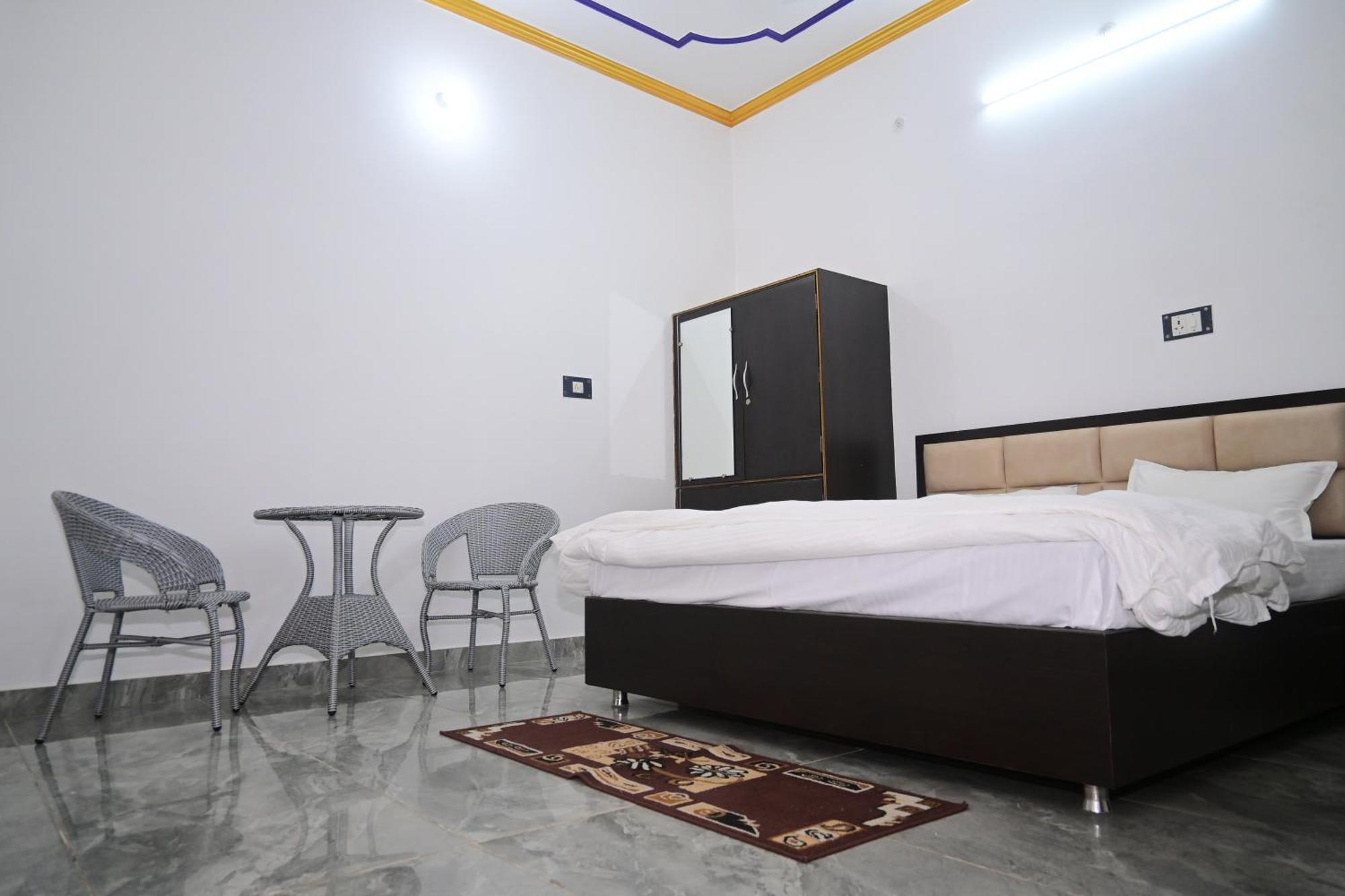 Shri Narayanam Guest House And Home Stay Ayodhya エクステリア 写真